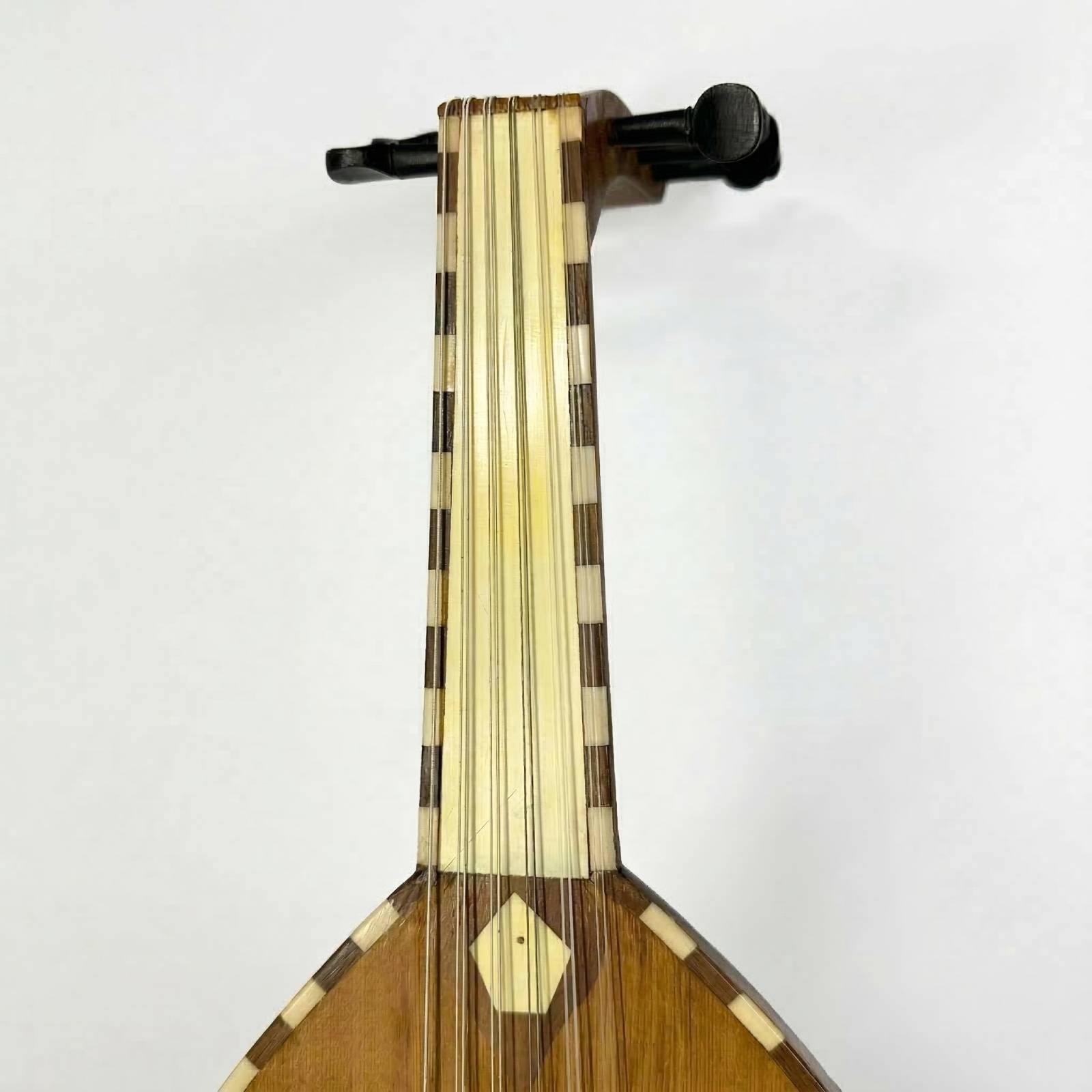 Front view of Georges Barsoum 1962 Oud fingerboard