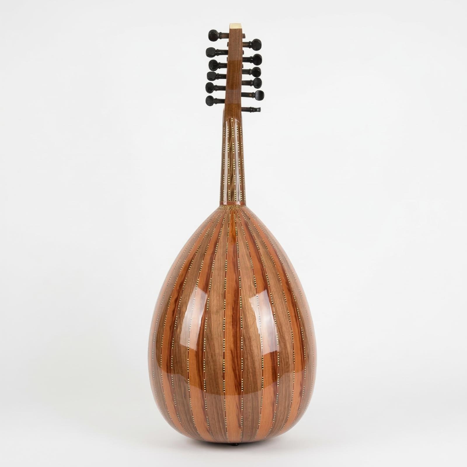 Back view of Mahmoud Haddad 1990 Oud