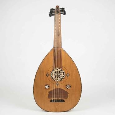 Front view of Mahmoud Safi 1968 Oud