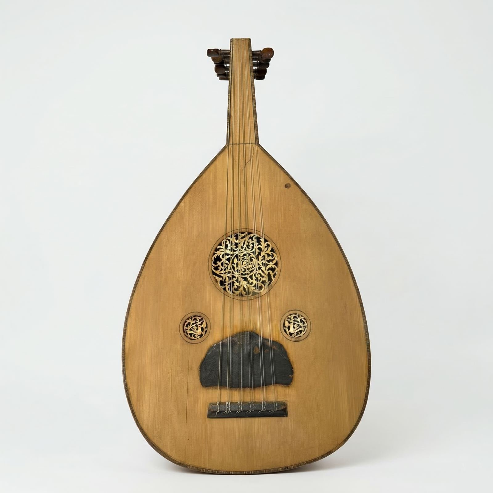Front view of Sempat Der Bedrossian Oud