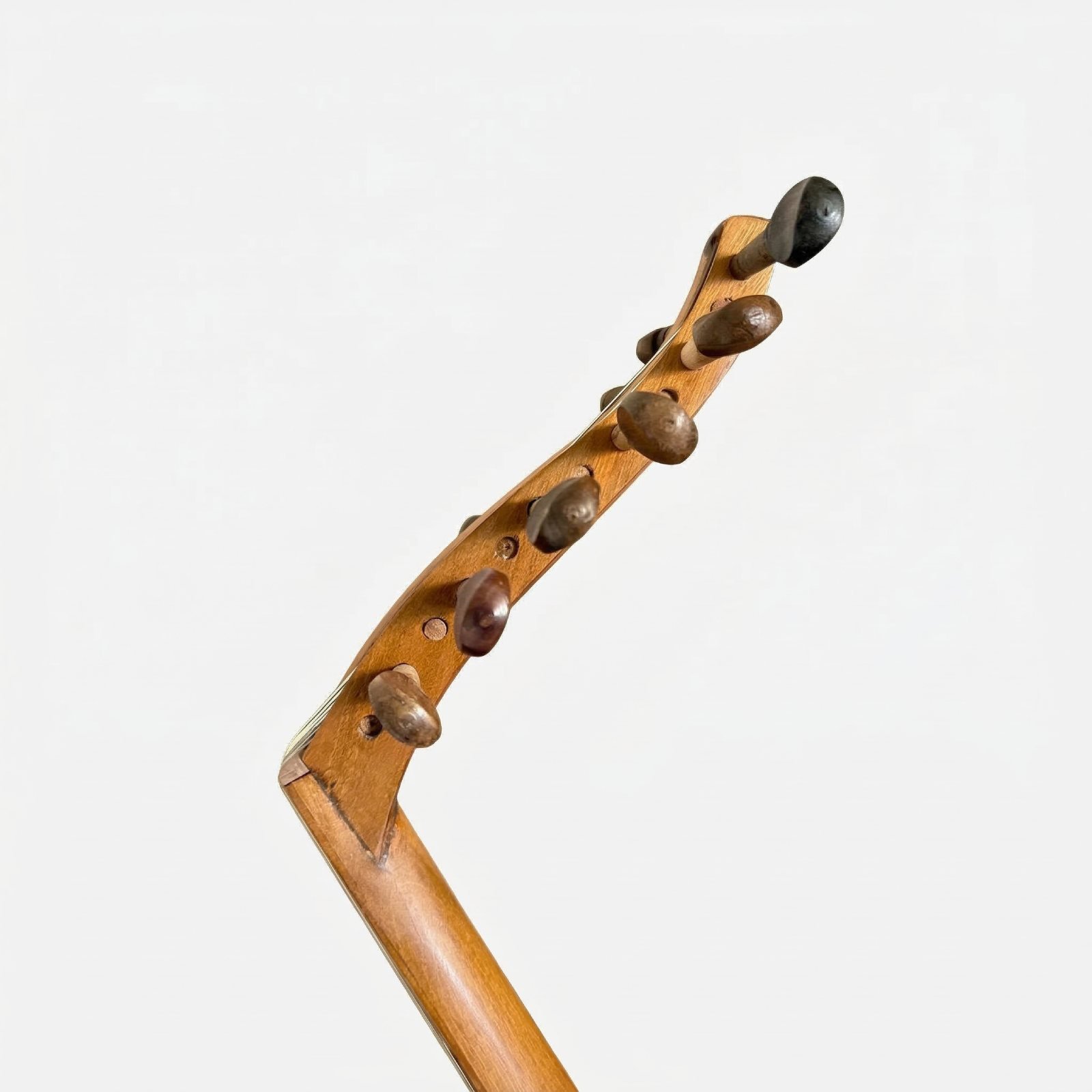 Pegbox right view of Sempat Der Bedrossian Oud