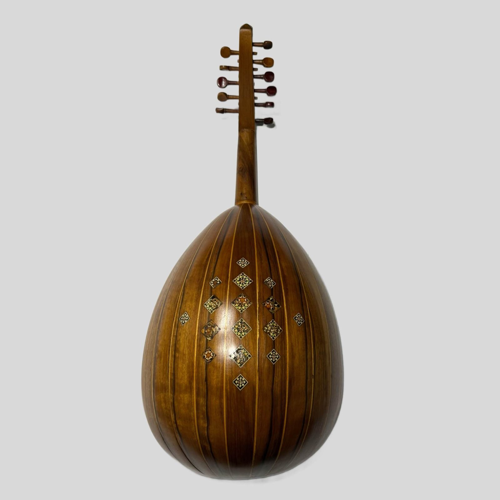 Back view of Habib Abyad 1993 Oud