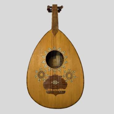 Front view of Habib Abyad 1993 Oud